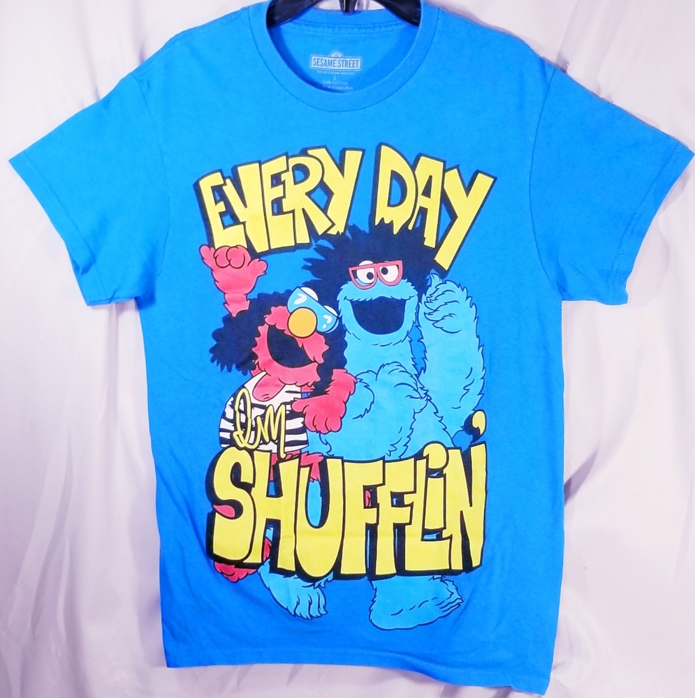 Sesame Street Everyday I'm Shuffling tshirt. Small